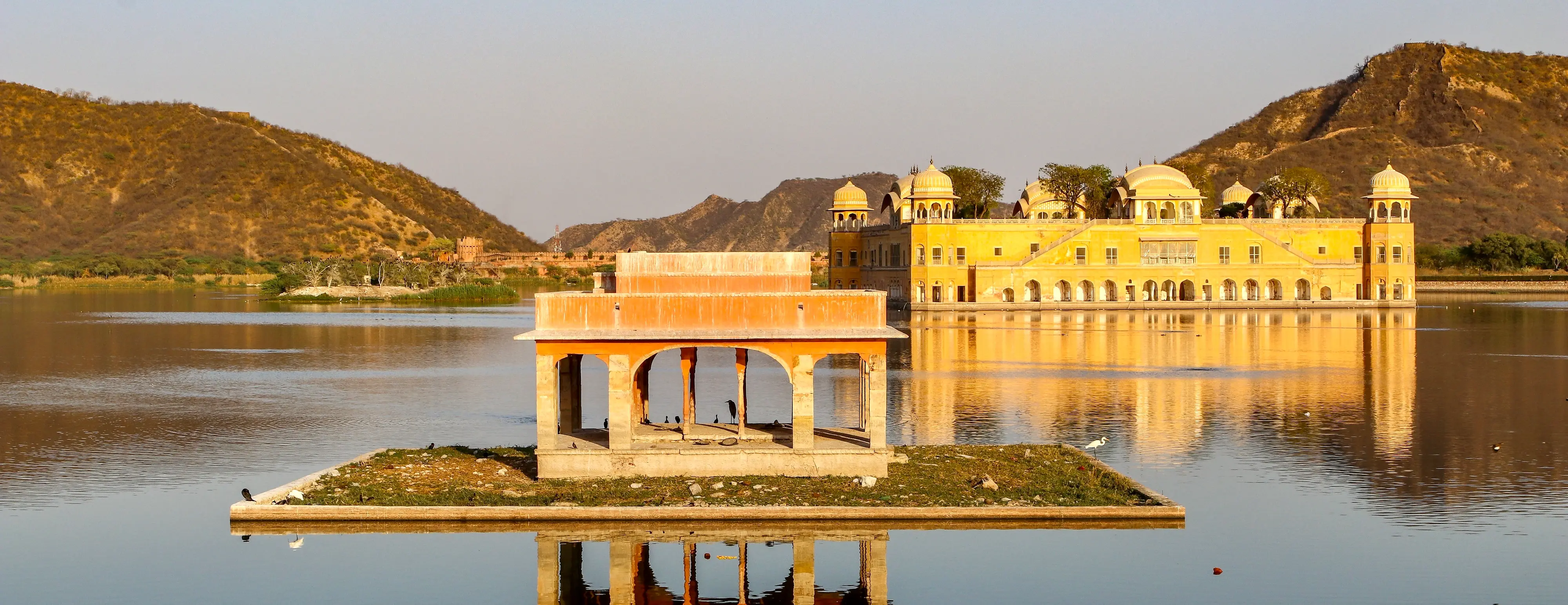 Jaipur Tour Packages promotional banner