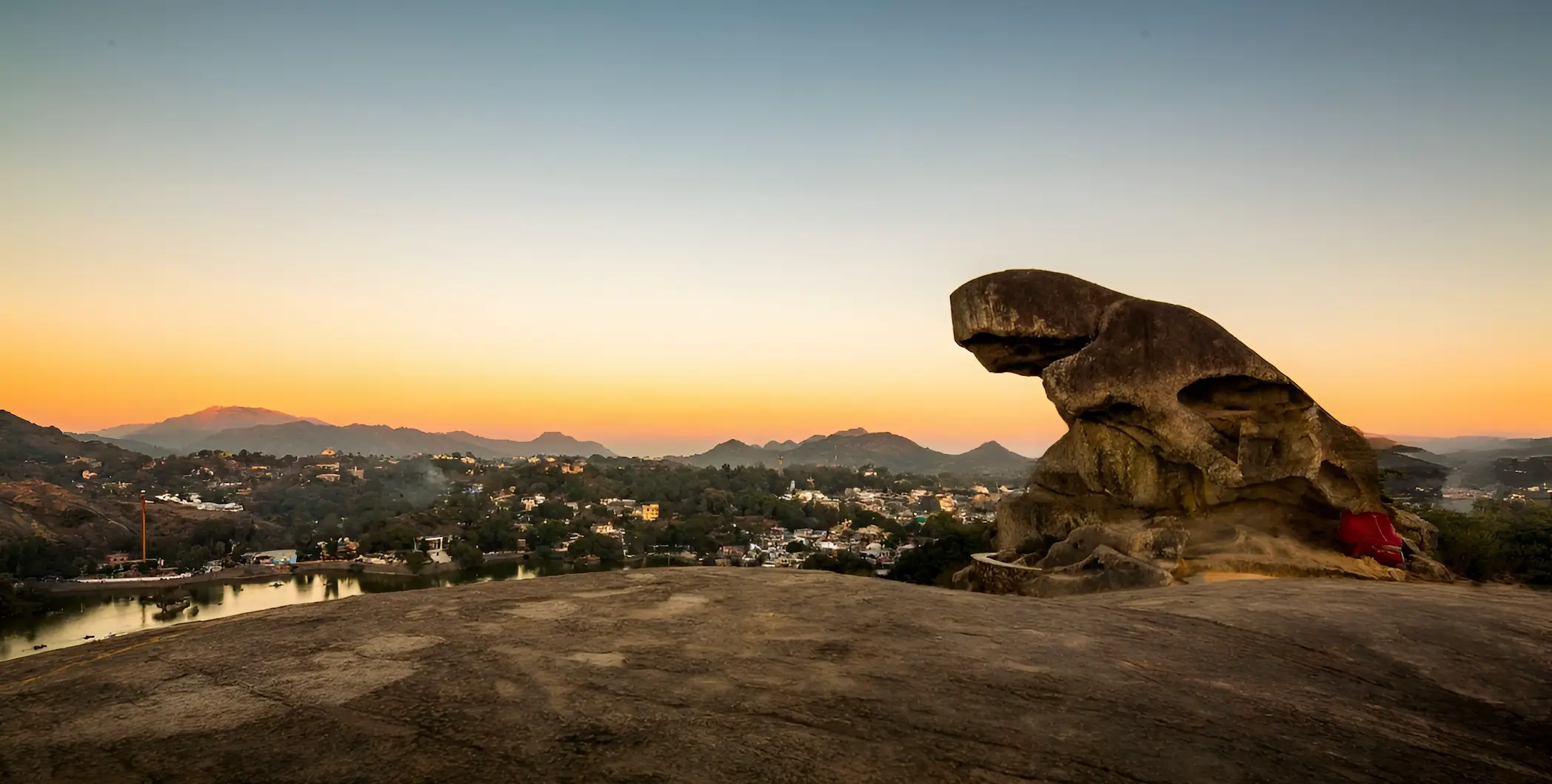 Mount Abu Tour Packages promotional banner