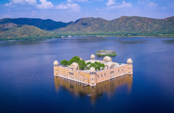 Jaipur Tour Packages promotional banner