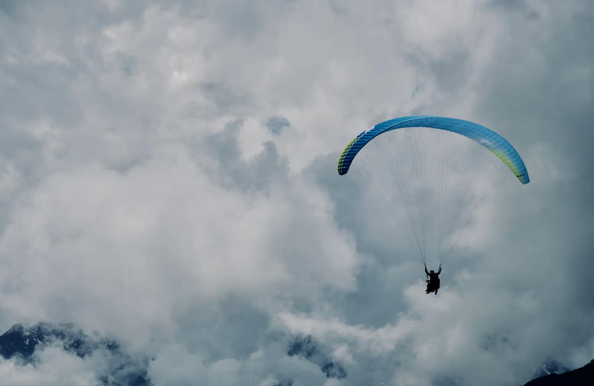 Manali Tour Packages promotional banner